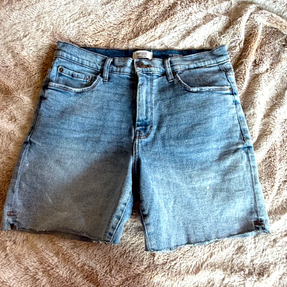 Kenzie “The Boyfriend” Denim Shorts - Size 8/29